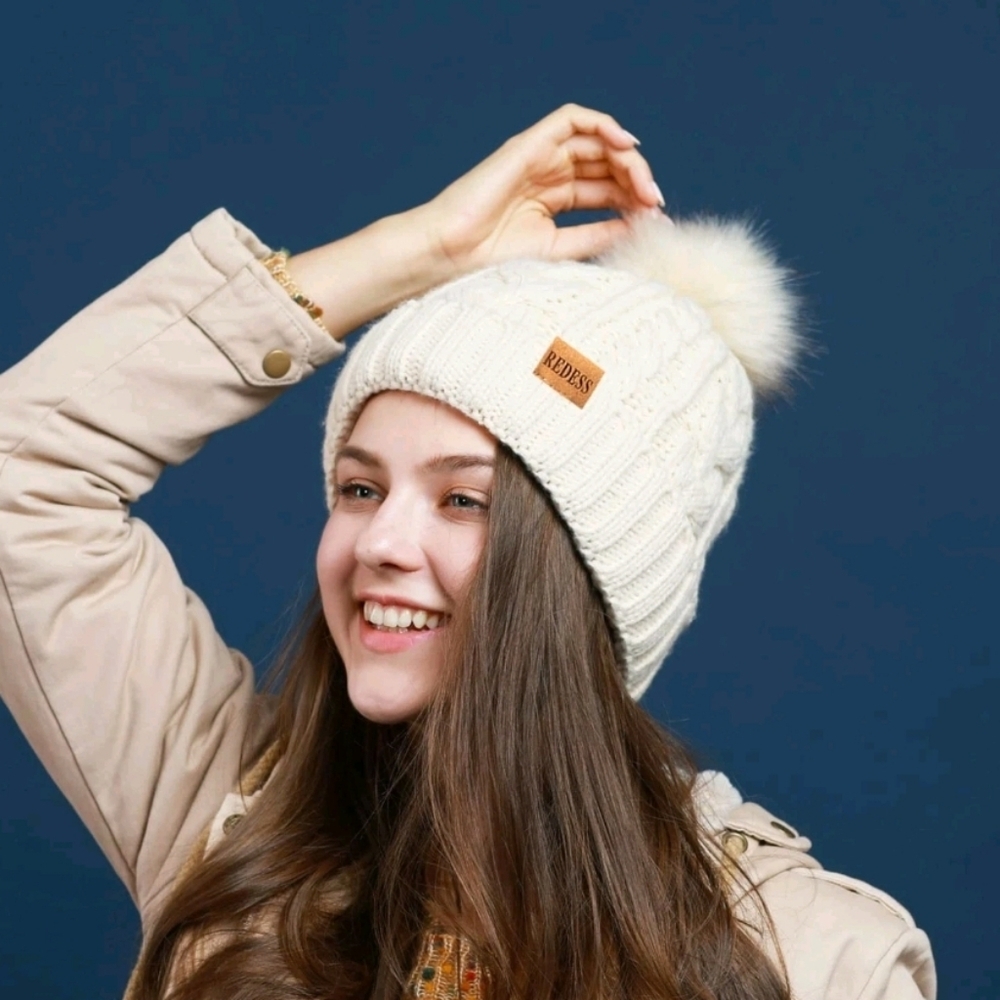 Womens Pompom Beanie Hat Soft Fleece Lined Thick Slouchy Cap Winter Warm White